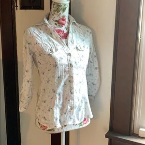 Country chic floral button down💖